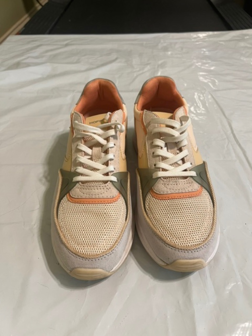 HOFF Women's Sneakers Size 8
